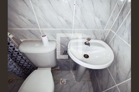 Banheiro de apartamento para alugar com 1 quarto, 39m² em Quintino Bocaiúva, Rio de Janeiro