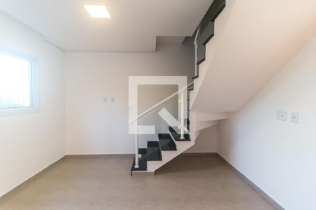Sala de casa de condomínio para alugar com 2 quartos, 68m² em Vila São Paulo, Mogi das Cruzes