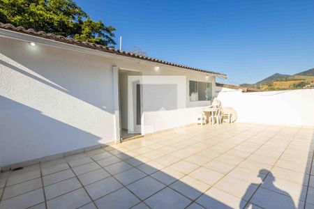 Casa de condomínio à venda com 350m², 3 quartos e 3 vagas Casa de condomínio à venda com 350m², 3 quartos e 3 vagasTerraço Externo