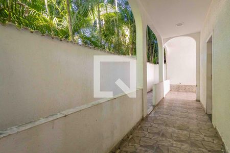 Casa de condomínio à venda com 350m², 3 quartos e 3 vagas Casa de condomínio à venda com 350m², 3 quartos e 3 vagasÁrea de Serviço