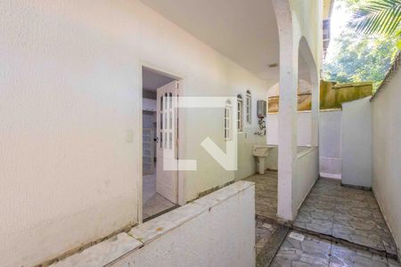 Casa de condomínio à venda com 350m², 3 quartos e 3 vagas Casa de condomínio à venda com 350m², 3 quartos e 3 vagasÁrea de Serviço