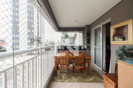 Varanda  de apartamento à venda com 2 quartos, 63m² em Vila Carrão, São Paulo
