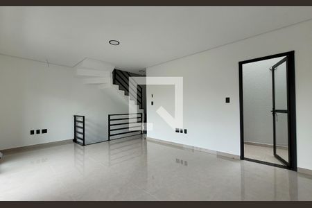 Casa para alugar com 105m², 3 quartos e 3 vagasSala