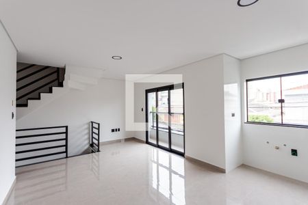 Sala e Cozinha de casa para alugar com 3 quartos, 105m² em Parque das Nações, Santo André