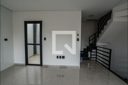 Sala/Cozinha de casa à venda com 2 quartos, 195m² em Parque das Nações, Santo André