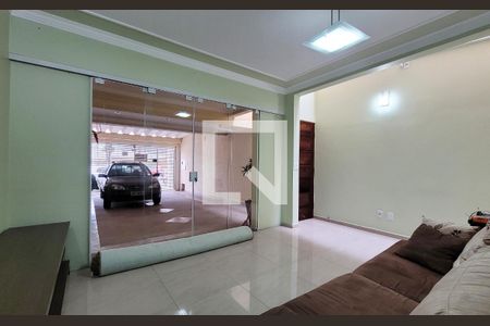 Sala de casa à venda com 2 quartos, 179m² em Jardim Rina, Santo André