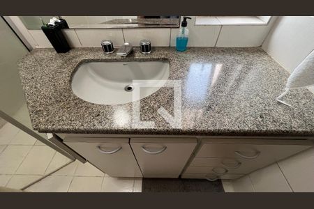 Apartamento à venda com 280m², 4 quartos e 4 vagasBanheiro da Suíte 1