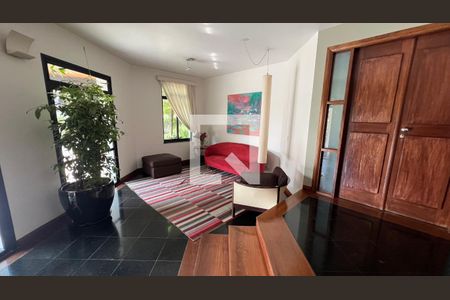 Apartamento à venda com 280m², 4 quartos e 4 vagasHall de entrada