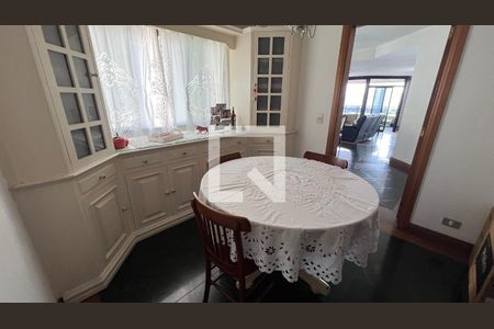 Apartamento à venda com 280m², 4 quartos e 4 vagasCopa 