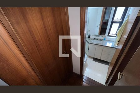 Apartamento à venda com 280m², 4 quartos e 4 vagasSuite 1