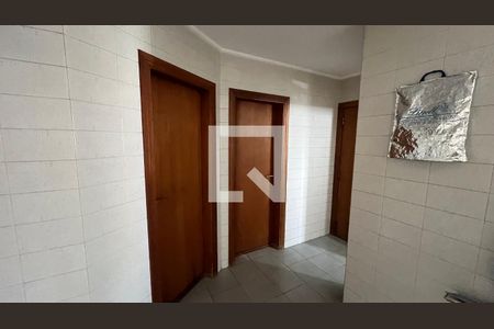 Apartamento à venda com 280m², 4 quartos e 4 vagasQuartos de serviço 