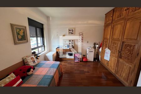 Apartamento à venda com 280m², 4 quartos e 4 vagasSuite 2