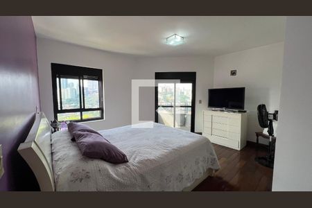 Apartamento à venda com 280m², 4 quartos e 4 vagasSuite 3