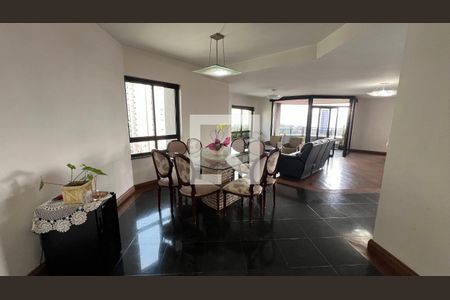 Apartamento à venda com 280m², 4 quartos e 4 vagasSala de Jantar