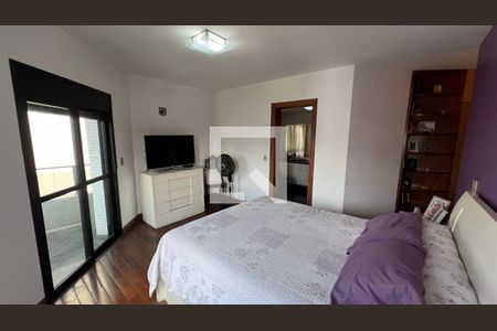 Apartamento à venda com 280m², 4 quartos e 4 vagasSuite 3