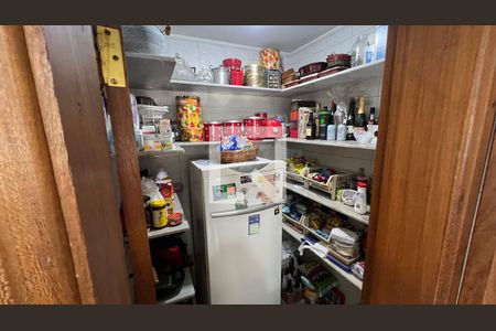 Apartamento à venda com 280m², 4 quartos e 4 vagasDespensa