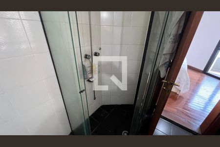 Apartamento à venda com 280m², 4 quartos e 4 vagasBanheiro da Suíte 3