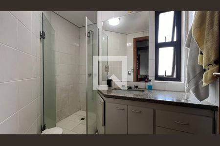 Apartamento à venda com 280m², 4 quartos e 4 vagasBanheiro da Suíte 1