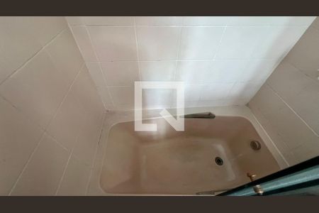 Apartamento à venda com 280m², 4 quartos e 4 vagasBanheiro da Suíte 2