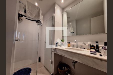 Banheiro  de kitnet/studio à venda com 1 quarto, 38m² em Flamengo, Rio de Janeiro