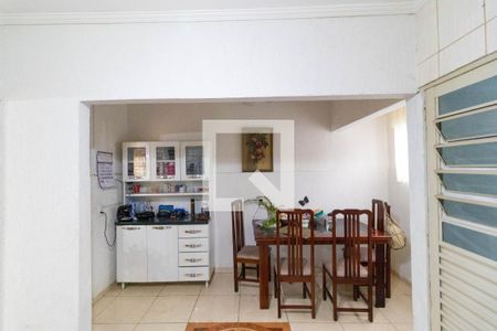 Casa à venda com 100m², 2 quartos e 2 vagas Casa à venda com 100m², 2 quartos e 2 vagasCozinha