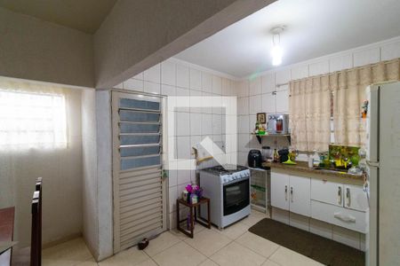 Casa à venda com 100m², 2 quartos e 2 vagas Casa à venda com 100m², 2 quartos e 2 vagasCozinha