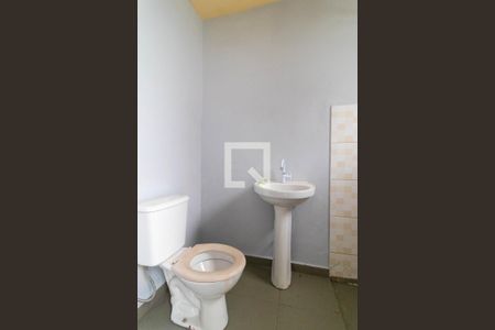 Casa à venda com 100m², 2 quartos e 2 vagas Casa à venda com 100m², 2 quartos e 2 vagasBanheiro 02