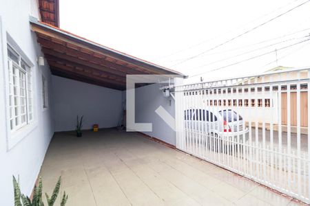 Casa à venda com 100m², 2 quartos e 2 vagas Casa à venda com 100m², 2 quartos e 2 vagasGaragem