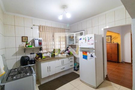 Casa à venda com 100m², 2 quartos e 2 vagas Casa à venda com 100m², 2 quartos e 2 vagasCozinha