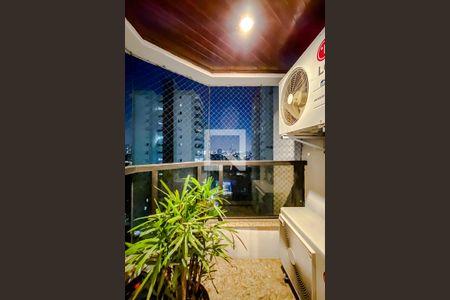 Apartamento à venda com 143m², 3 quartos e 2 vagasVaranda da Suíte