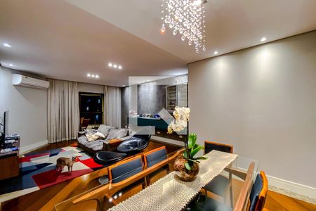 Apartamento à venda com 143m², 3 quartos e 2 vagasSala