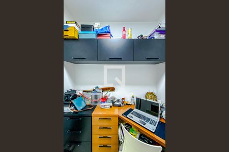 Apartamento à venda com 143m², 3 quartos e 2 vagasEscritório