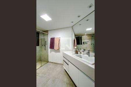 Apartamento à venda com 143m², 3 quartos e 2 vagasBanheiro da Suíte