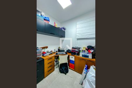 Apartamento à venda com 143m², 3 quartos e 2 vagasEscritório