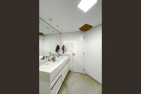 Apartamento à venda com 143m², 3 quartos e 2 vagasBanheiro da Suíte