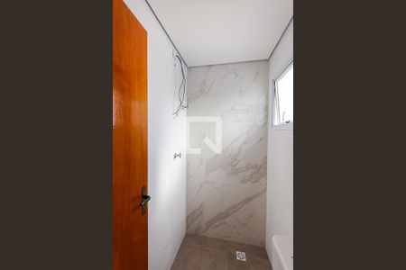 Banheiro de apartamento à venda com 2 quartos, 82m² em Vila Curuca, Santo André