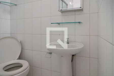Banheiro de apartamento para alugar com 1 quarto, 30m² em Bela Vista, São Paulo