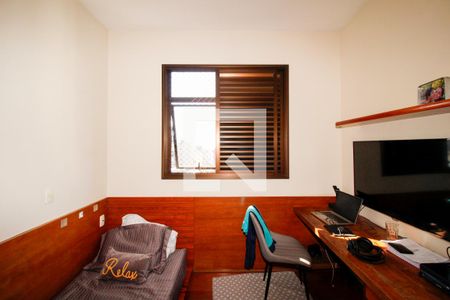 Quarto 1 de apartamento à venda com 4 quartos, 130m² em Funcionários, Belo Horizonte