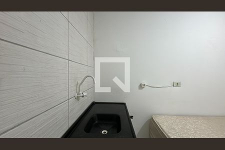 Cozinha de kitnet/studio para alugar com 1 quarto, 10m² em Cruzeiro, São José dos Pinhais