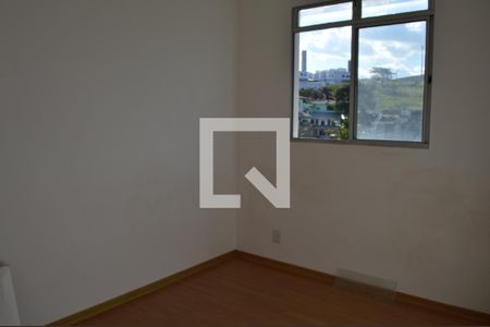 Quarto 2 de apartamento para alugar com 2 quartos, 50m² em Cabral, Contagem