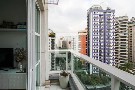 Varanda de apartamento para alugar com 1 quarto, 48m² em Indianópolis, São Paulo