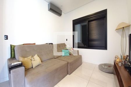 Sala de TV de casa de condomínio para alugar com 3 quartos, 370m² em Swiss Park, Campinas
