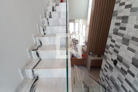 Escada  de casa de condomínio à venda com 3 quartos, 370m² em Swiss Park, Campinas
