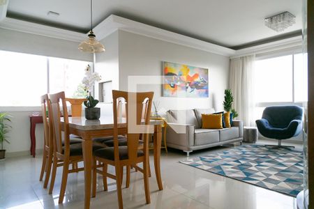 Sala de apartamento à venda com 3 quartos, 92m² em Jardim Botânico, Porto Alegre