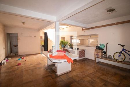 Casa à venda com 300m², 4 quartos e 3 vagasChurrasqueira