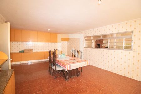 Casa à venda com 300m², 4 quartos e 3 vagasCozinha
