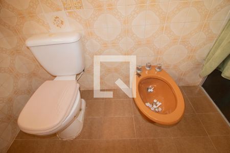 Casa à venda com 300m², 4 quartos e 3 vagasBanheiro