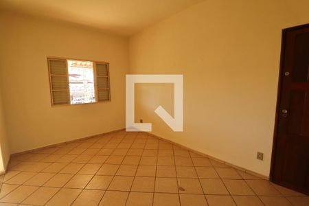 Sala de casa para alugar com 4 quartos, 130m² em Setor Sul, Goiânia