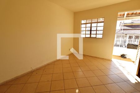 Sala de casa para alugar com 4 quartos, 130m² em Setor Sul, Goiânia