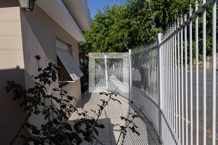 Casa à venda com 160m², 3 quartos e 3 vagas Casa à venda com 160m², 3 quartos e 3 vagasQuintal